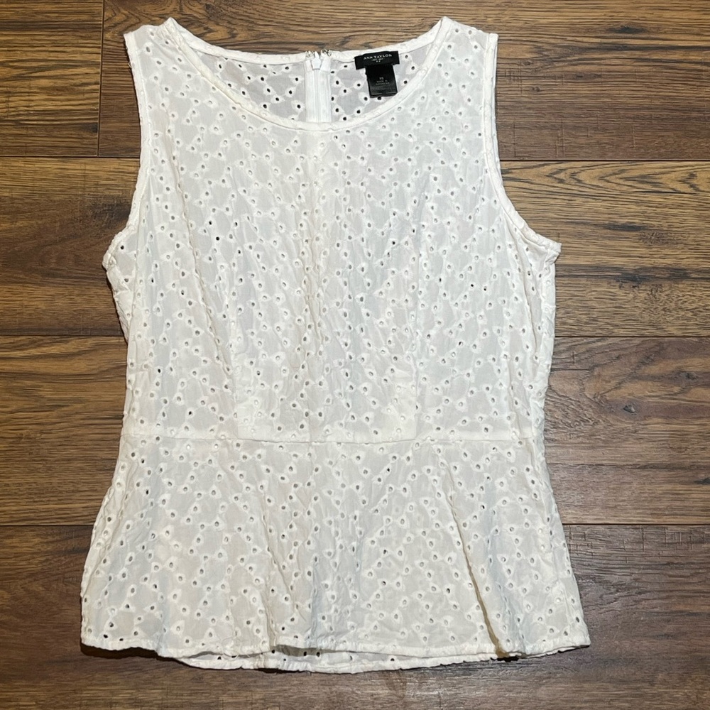 Ann Taylor Embroidered Peplum Blouse Size xs